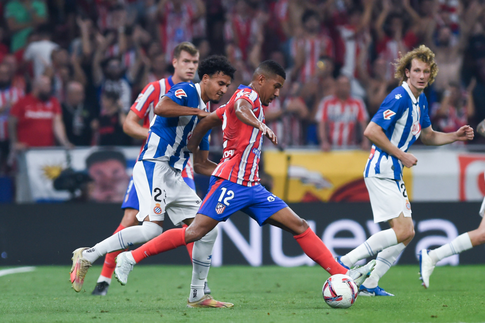 鲜明对比，节礼日曼联54胜纽卡47负均为历史最多（节礼日反差：曼联54胜、纽卡47负，均为历史最多）