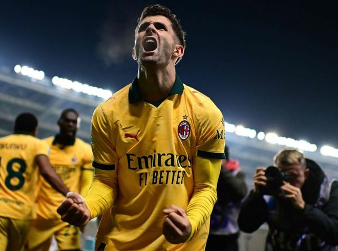 杜兰特中投精准，全场欢呼