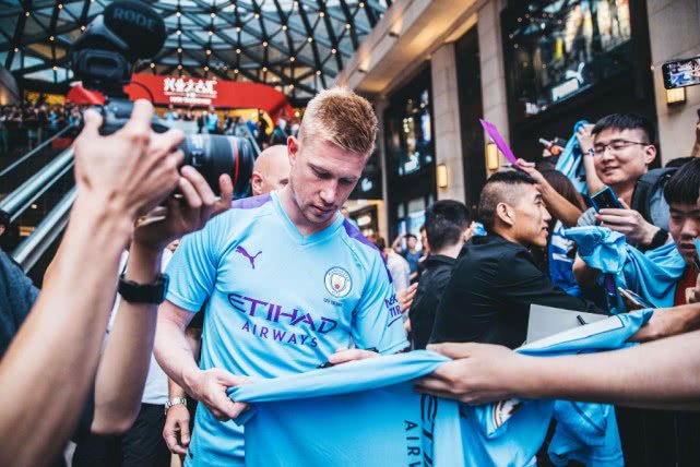 足球中超多队开始集训，主帅强调体能储备