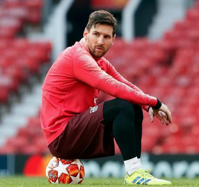 苏格兰晋级世界杯，前曼联炸弹小队成员社媒祝福麦克托米奈（苏格兰闯进世界杯，前曼联“炸弹小队”成员发文祝贺麦克托米奈）