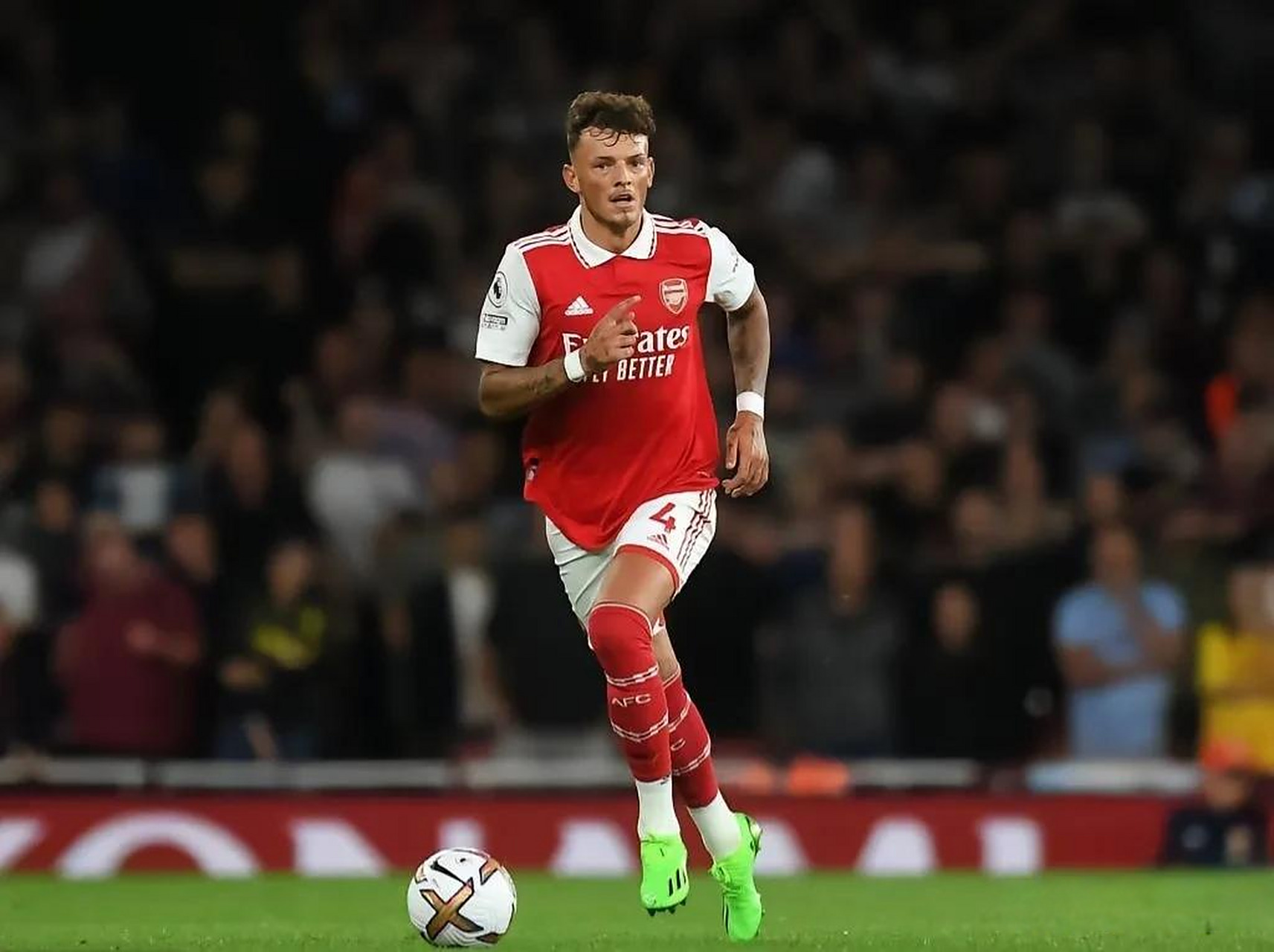 三分11中10生涯新高！穆雷25中19得到52分6板4助