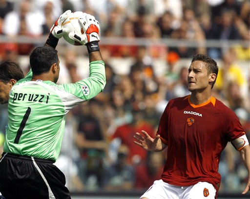 体总：占旭刚任举重摔跤柔道中心主任，王励勤任乒羽中心副主任