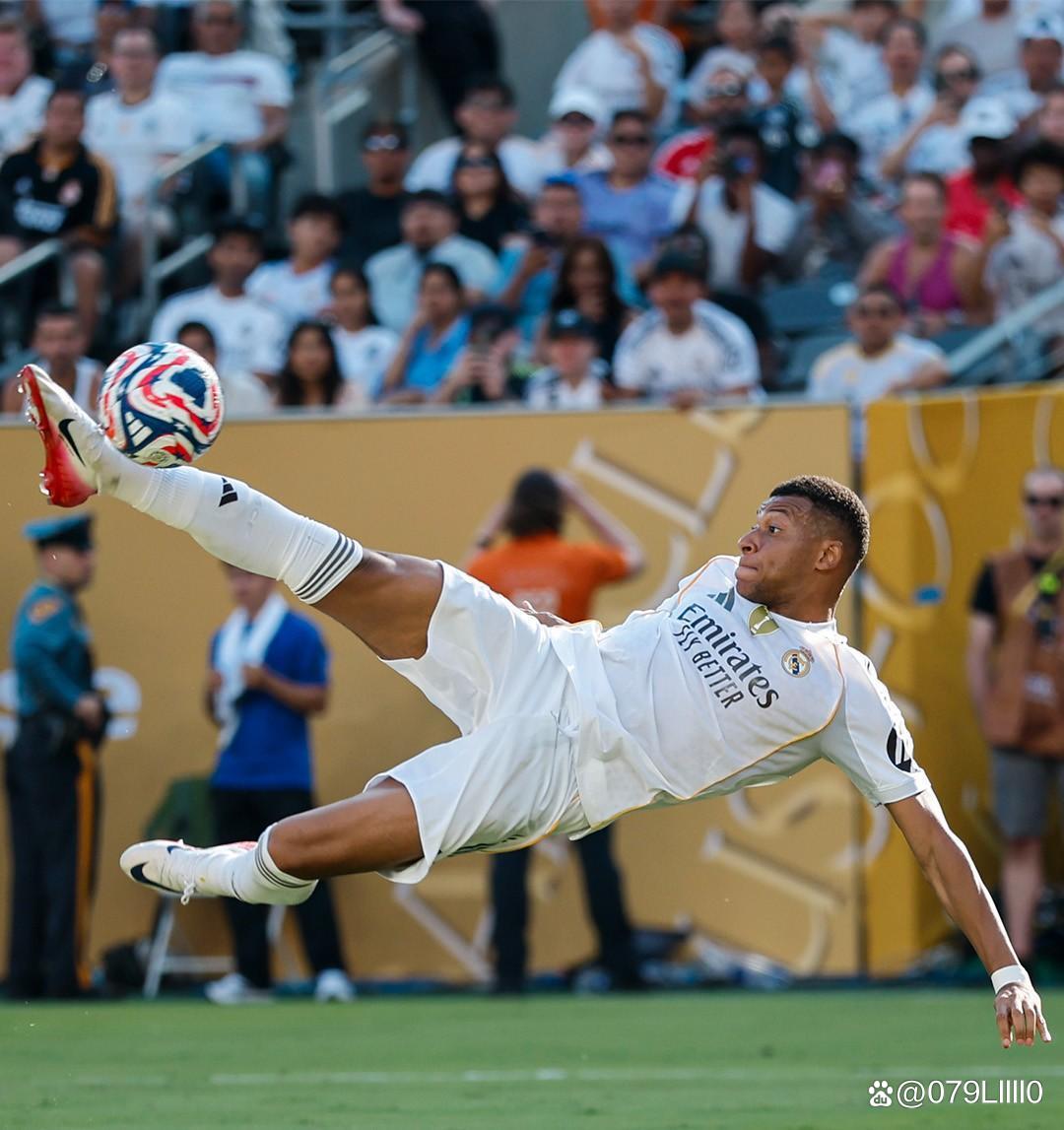 琼斯：为利物浦效力是从小的目标，200场里程碑不是我的终点（琼斯：自幼立志为利物浦而战，200场只是新的起点）