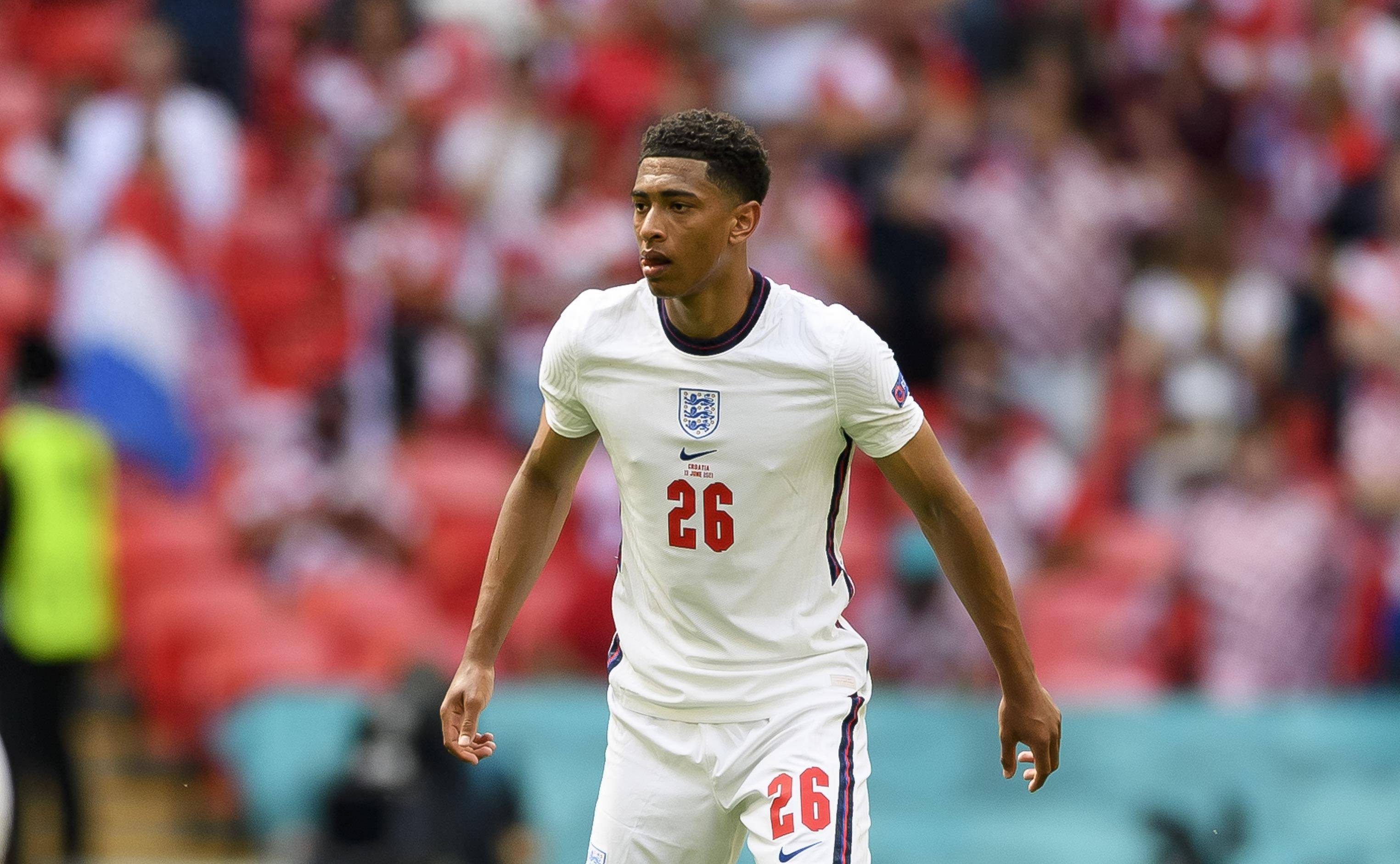 绿茵上的精准艺术：高尔夫运动的优雅与坚守